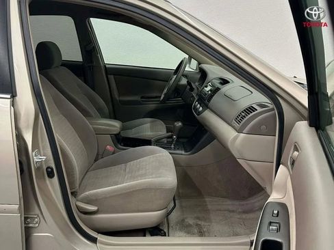 Used 2005 Toyota Camry LE image 22