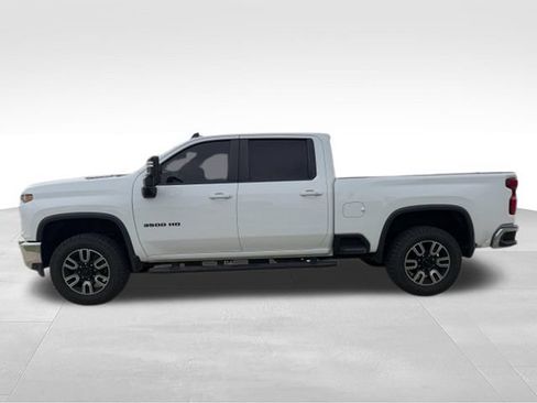 Used 2020 Chevrolet Silverado 3500 LT w/ All Star Edition AWD/4WD image 4
