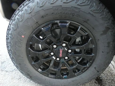New 2026 GMC Canyon Elevation w/ Convenience Package AWD/4WD image 8