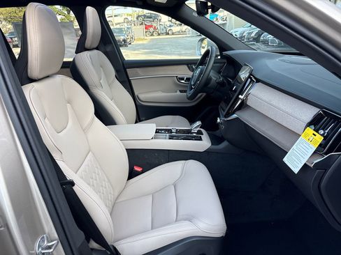 New 2026 Volvo XC90 T8 Plus w/ Protection Package Premier image 16