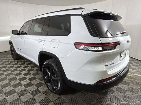 Used 2021 Jeep Grand Cherokee L Laredo AWD/4WD image 5