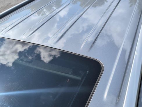 Used 2025 Kia Telluride S FWD image 13