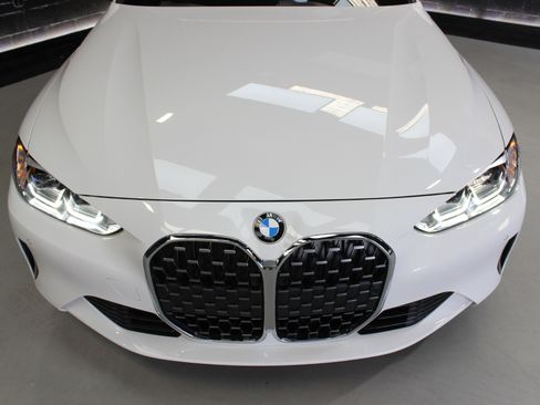 Used 2022 BMW 430i xDrive Convertible w/ Premium Package 2 image 10