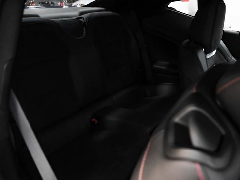 Used 2018 Chevrolet Camaro ZL1 image 26