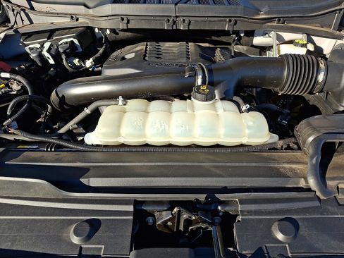 Used 2022 Ford F150 Lariat w/ Equipment Group 502A High image 28