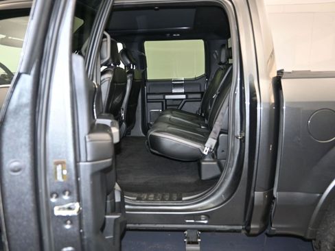 Used 2018 Ford F150 Platinum w/ Equipment Group 701A Luxury image 23