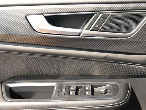 Certified 2024 Volkswagen Atlas Cross Sport SEL R-Line image 20