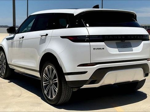 New 2026 Land Rover Range Rover Evoque Dynamic SE image 3