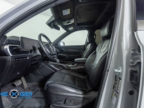 Used 2024 Kia Telluride SX Prestige X-Pro AWD/4WD image 11