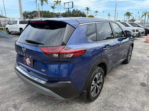 Used 2023 Nissan Rogue SV FWD image 8