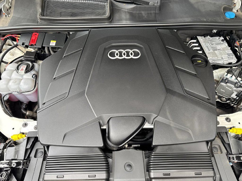 Used 2025 Audi Q7 3.0T Premium Plus AWD/4WD image 23