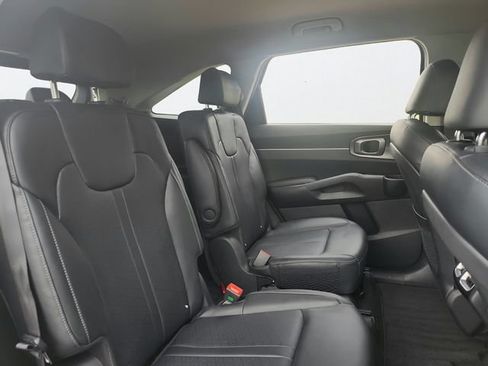 Certified 2023 Kia Sorento EX AWD/4WD image 27