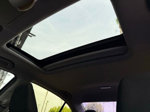 Used 2017 Honda Accord EX image 2