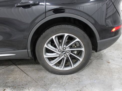 Used 2024 Lincoln Corsair AWD w/ Equipment Group 101A image 39