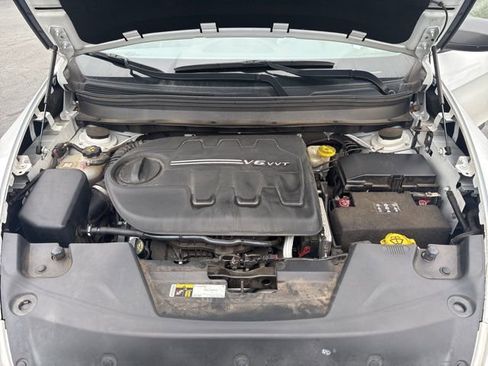 Used 2017 Jeep Cherokee Trailhawk w/ Comfort/Convenience Group image 8