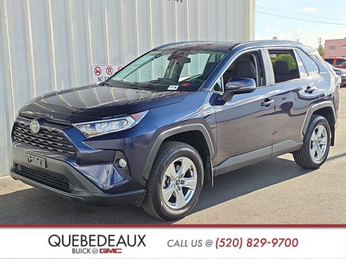 Used 2021 Toyota RAV4 XLE FWD image 3