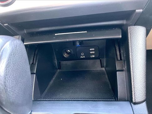 Used 2016 Subaru Outback 2.5i Limited image 30