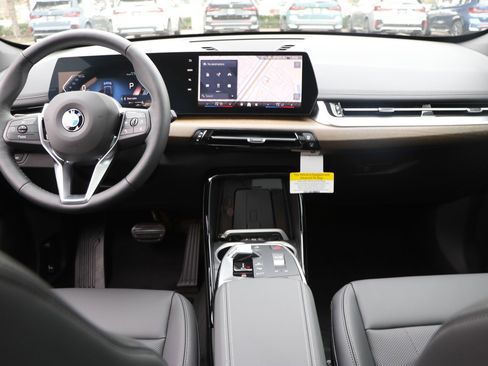 Certified 2025 BMW X1 xDrive28i w/ Convenience Package image 29