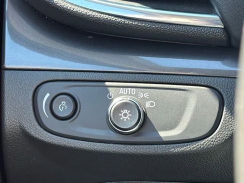 Used 2018 Buick Encore Preferred AWD/4WD image 18
