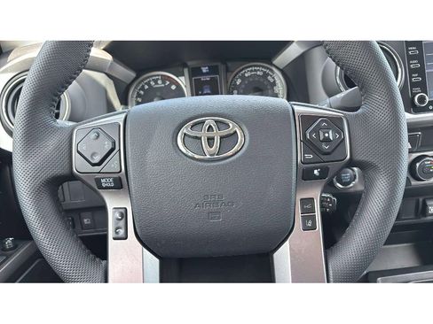 Used 2023 Toyota Tacoma SR5 AWD/4WD image 14