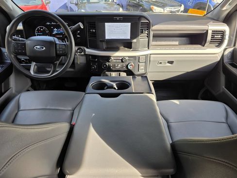 Used 2025 Ford F250 XL AWD/4WD image 10