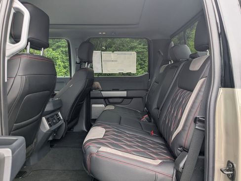 New 2026 Ford F250 Lariat w/ Black Appearance Package AWD/4WD image 14