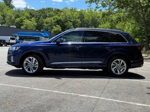 Used 2023 Audi Q7 2.0T Premium w/ Convenience Package AWD/4WD image 3