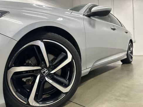 Used 2019 Honda Accord Sport image 27