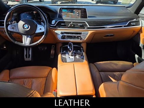 Used 2021 BMW 750i xDrive w/ Executive Package image 9