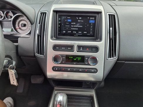 Used 2010 Ford Edge Limited FWD image 20