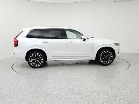 New 2025 Volvo XC90 T8 Plus w/ Protection Package Premier image 4