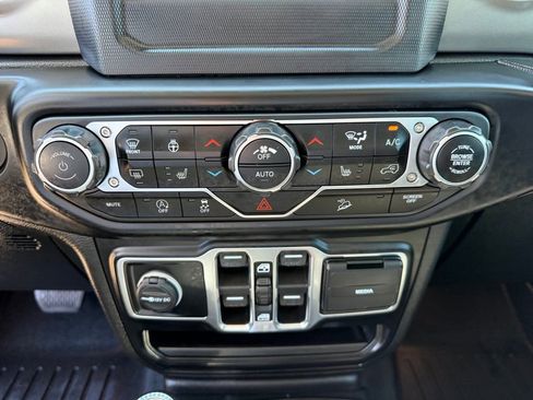 Used 2020 Jeep Wrangler Unlimited Sport S AWD/4WD image 21