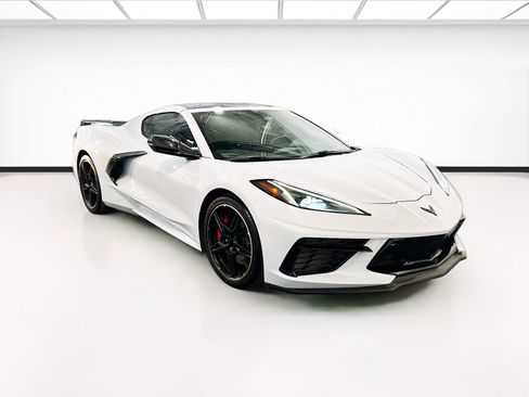 Used 2020 Chevrolet Corvette Stingray Premium Cpe w/ 3LT Preferred Equipment Group RWD image 3