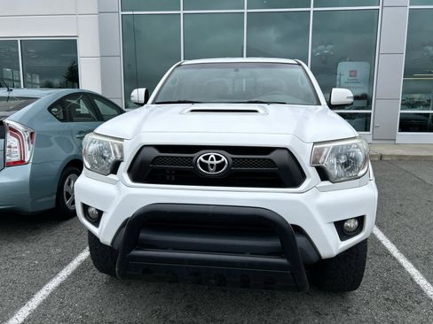 Used 2013 Toyota Tacoma 4x4 Double Cab w/ TRD Sport Pkg image 3