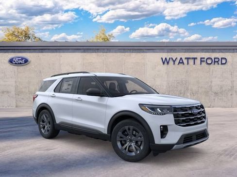 New 2026 Ford Explorer Active w/ Active Comfort Package AWD/4WD image 8