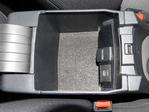 Used 2024 Toyota Corolla LE image 23