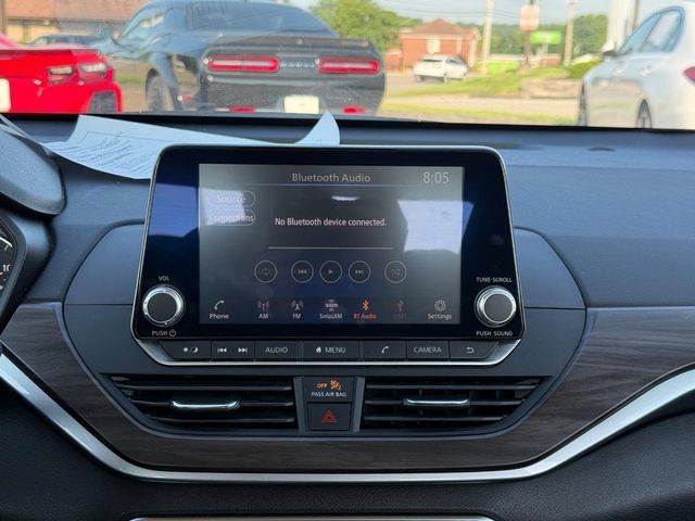 Used 2024 Nissan Altima 2.5 SV FWD image 21