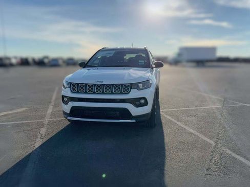 New 2026 Jeep Compass Limited image 2
