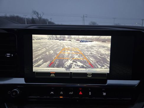 Used 2024 GMC Sierra 1500 Elevation image 22