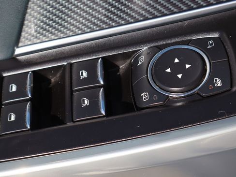 Used 2022 Ford F150 Limited image 20