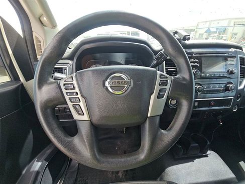 Used 2017 Nissan Titan S RWD image 16