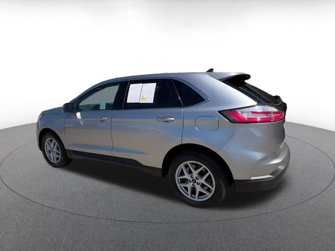Used 2024 Ford Edge SEL AWD/4WD image 10