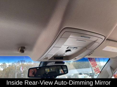 Used 2018 GMC Yukon XL SLT image 19