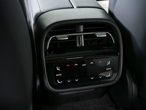 Used 2025 Mercedes-Benz E 53 AMG e 4MATIC Sedan image 21