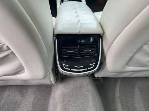 Used 2013 Cadillac XTS Platinum AWD/4WD image 39
