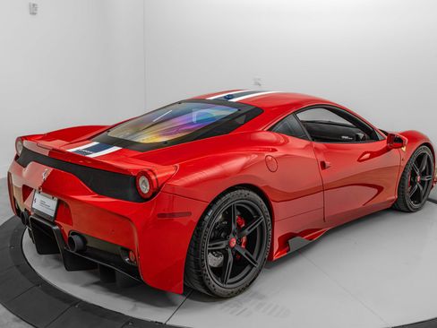 Certified 2015 Ferrari 458 Speciale Coupe image 9