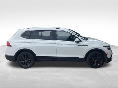 Used 2024 Volkswagen Tiguan SE AWD/4WD image 6
