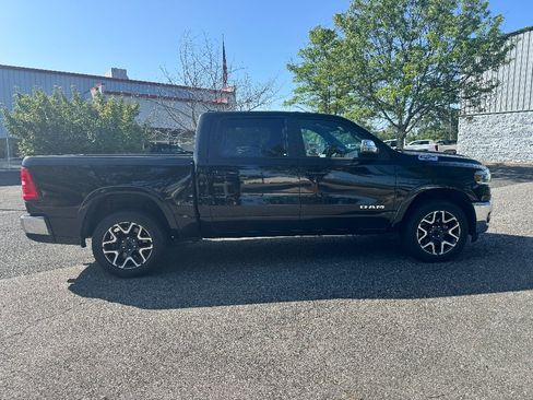 Used 2025 RAM 1500 Laramie AWD/4WD image 2