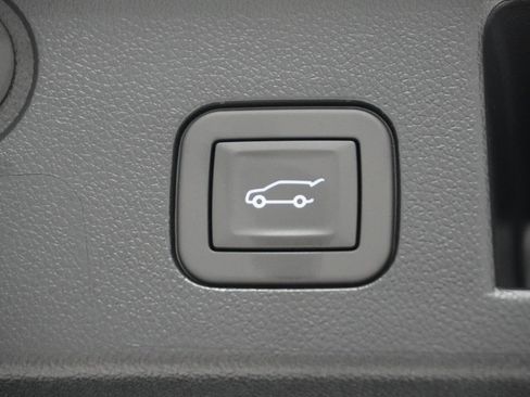 New 2026 Chevrolet Equinox RS w/ Convenience Package III FWD image 7