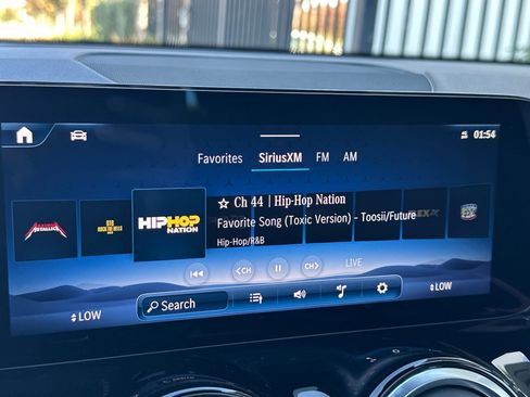 New 2026 Mercedes-Benz GLB 250 image 18